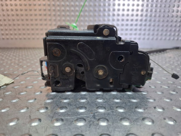 de la Serrure Portière CENTRALNY Gauche Avant 8 PIN 3B1837015AM SKODA FABIA et