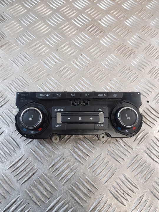 PANEL Bouches buses 3T0907044BS SKODA OCTAVIA II LIFT 13R