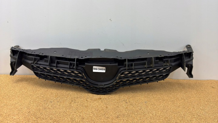 TOYOTA AURIS 06-09 année grille grille 53111-02390 5G/340S