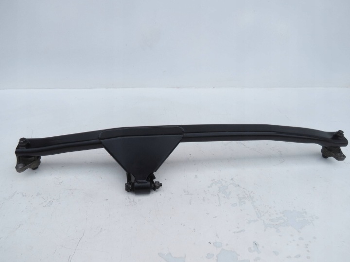 brace of the engine VOLVO XC70 and AWD 2.4D 185KM 2000-2007r 10W0601 30671357