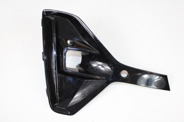 OPEL ASTRA 6 L GS LINE grid left of a bumper front UZYWANA GM 9839195080