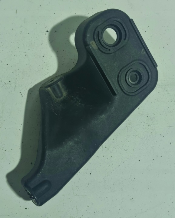 AUDI A3 8P holder bumper bracket left rear part DOL 8P3807329