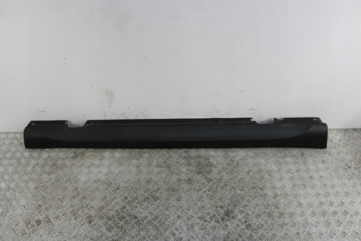 cap threshold threshold right BMW X1 E84 LIFT LCI 2990170