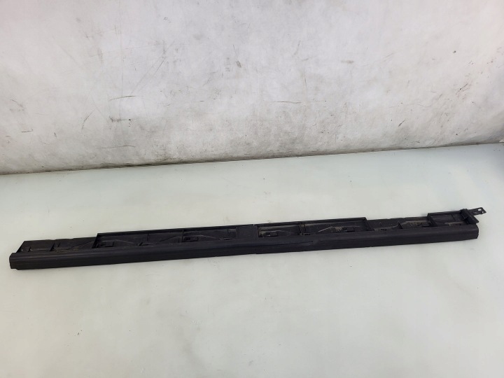 Moulage Jupe Couverture Droit Jupe Droite MAZDA CX-5 et KE KD53-5IPSI