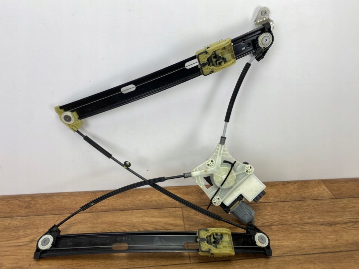mechanism lift mini motor windows door right front VW Polo VI