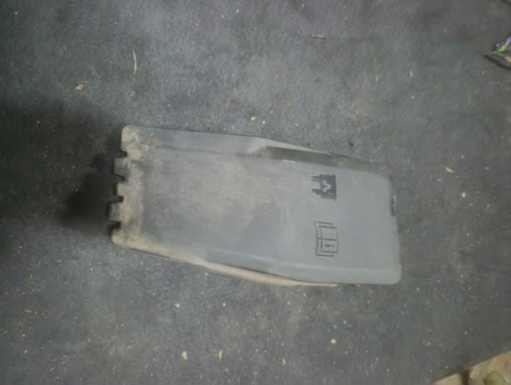 csomag SKRZYNKI biztosítékszekrény VOLVO S60 II V60 30659262