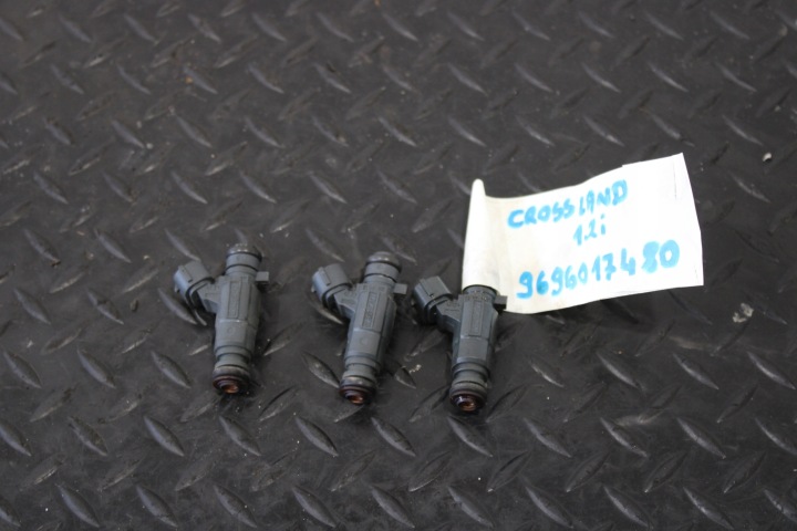 Einspritzdüse Einspritzdüse des Kraftstoffsbehälters OPEL CROSSLAND 9696017480