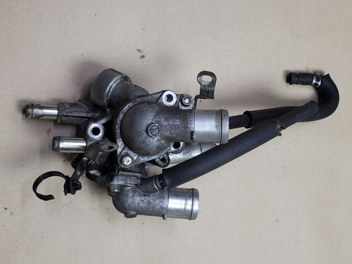 SCATOLA termostato sensore tubo flessibile MITSUBISHI OUTLANDER III ASX 2.0 BENZ 4J11 OE