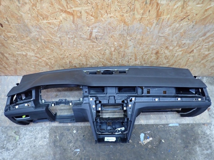 dashboard cockpit console VW VOLKSWAGEN PASSAT B8 3G 2014-2024R 3G1857003BP