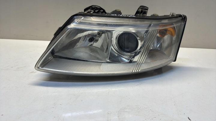 REFLEKTOR links Licht links vorne SAAB 93 9-3 XENON PRZEDLIFT 02-07 EUROPA