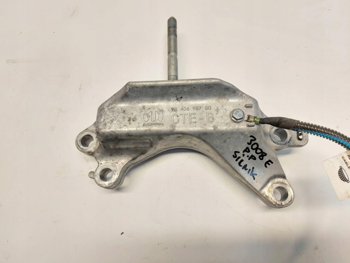 Peugeot 3008 III E3008 la[pa holder bracket of the engine right 9840698780