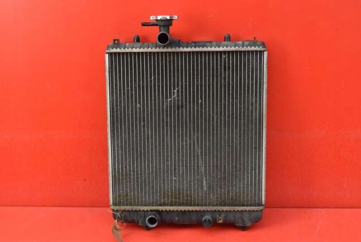 Radiatore motore usato 09208632 OPEL AGILA A 1.2 16V 75 KM 00-03