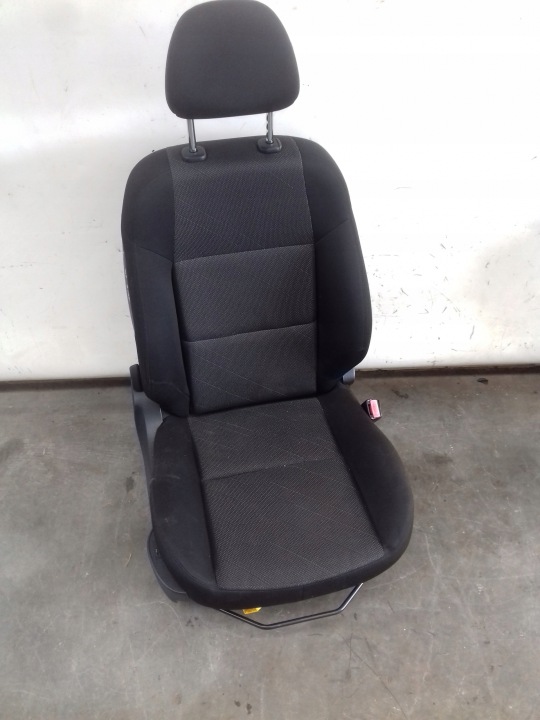 seats grzane right Peugeot 207