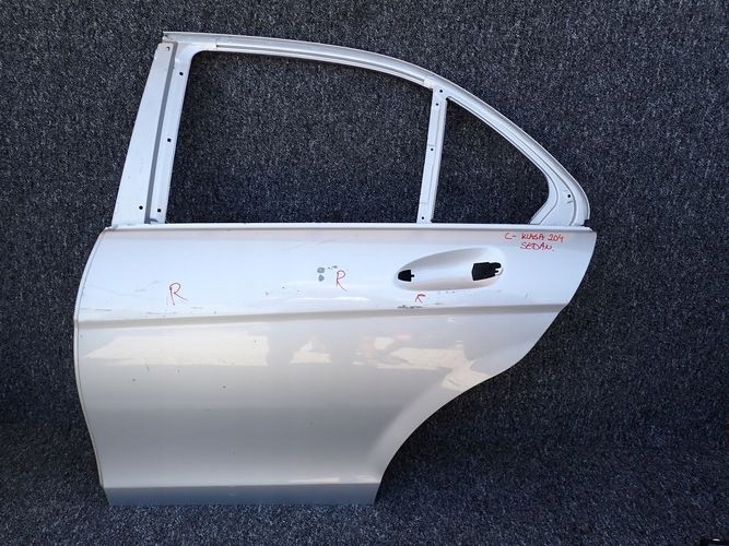 MERCEDES W204 204 C-KLASA Berline Portière Gauche Arrière Arrière
