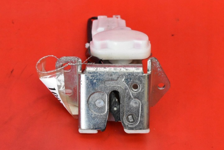СУЗУКИ SWIFT 5 V MK7 5D HB 10-15 5