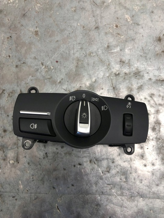 vypínač světel BMW F10 F11 LCI LIFT 9346839