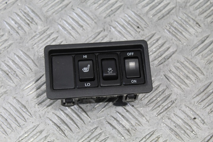 switch of the heating seats NISSAN NT500