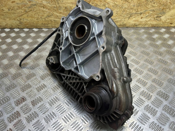 Reduktor převodovky převodovka rozdzielcza ATC45L 8HP45X BMW X5 F15 2015 8643153