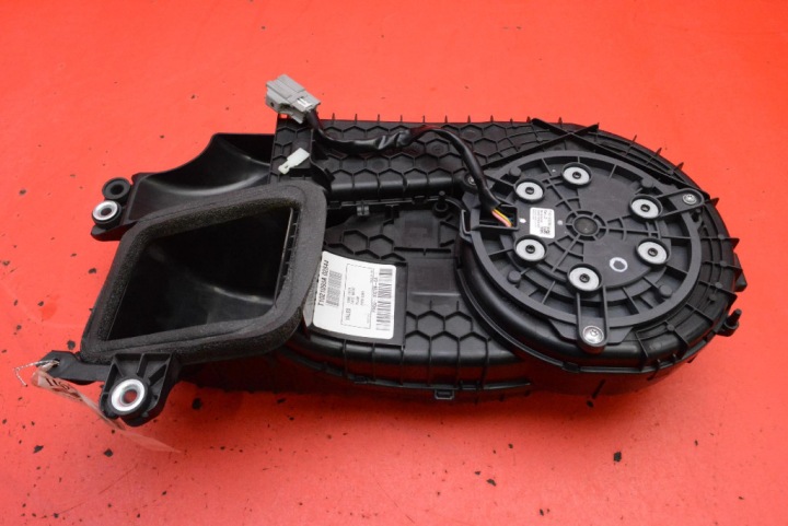 fan CHLODZENIA BATERII FM58-10C709-CA FORD C-MAX MK2 15-19