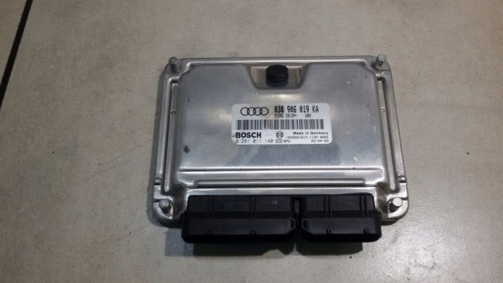 Bedienteil DES MOTORS AUDI A4 B6 1.9 TDI 130KM 038906019KA 0281011140