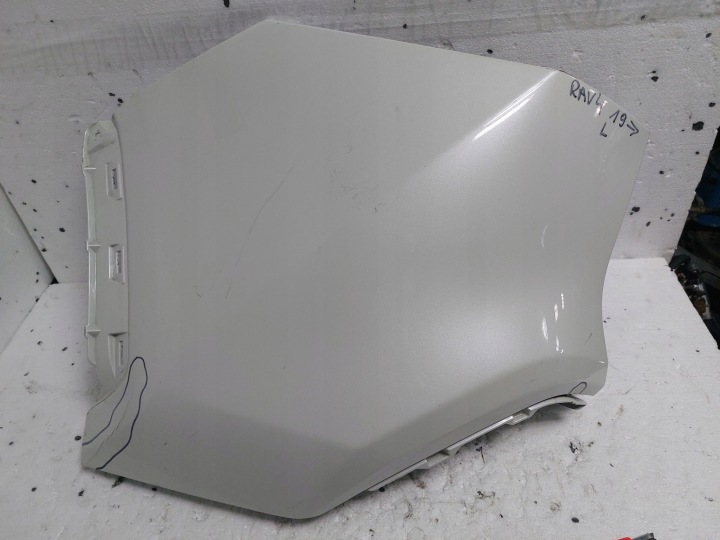 ecke der stoßstange heck links Toyota Rav4 V 19