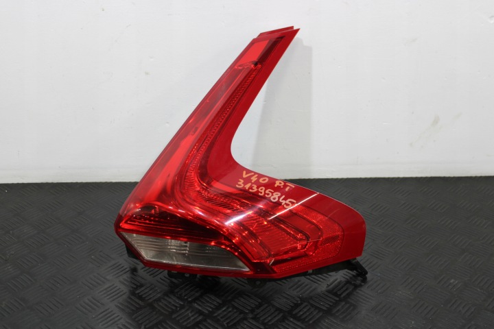 Feux phare Droite Arrière 31395845 VOLVO V40 II CROSS COUNTRY