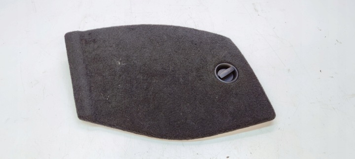 COUVRE BOCZKA PORTE COFFRE HAYON GAUCHE AUDI A3 8V