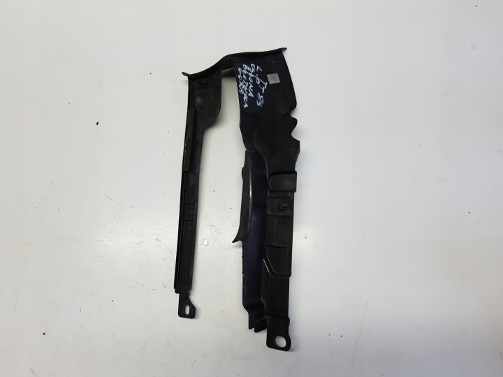 AUDI TT 8S 8S0 gasket of a fender left front