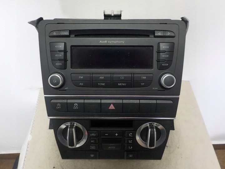 AUDI A3 II 8P RADIO konsole 2DIN PANEL 8P0035195P