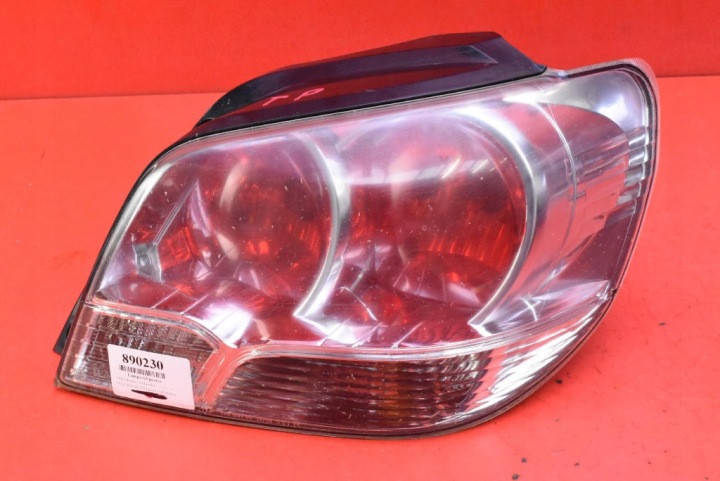 light right rear part rear 220-87581 MITSUBISHI OUTLANDER 1 and 01-08