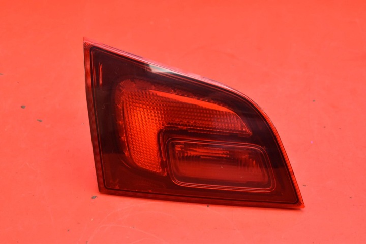 Licht links heck hinten 13282246 OPEL ASTRA 4 IV J KOMBI 09-12