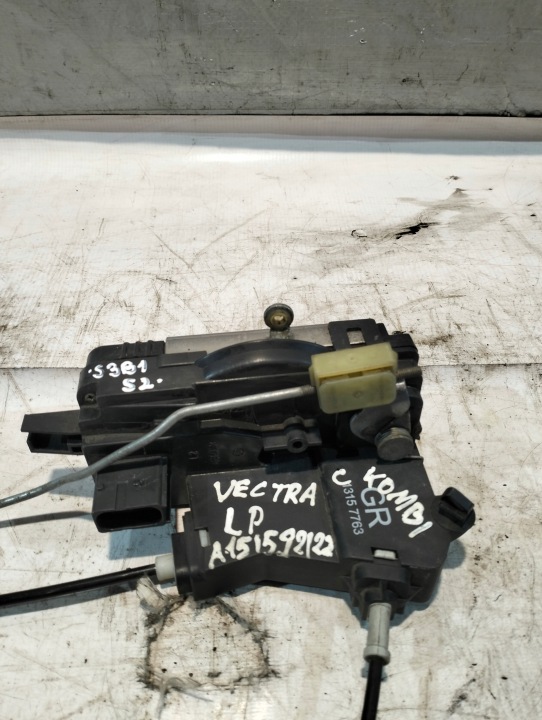 lock door left front OPEL VECTRA C KOMBI 02-08 OE 13157763GR