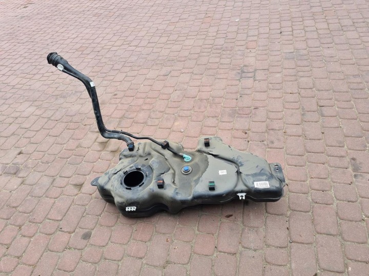 spremnik goriva rezervoar Renault Captur II 2 172027447R