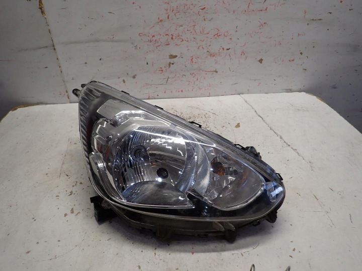 light front front right MITSUBISHI SPACE STAR II 2013-2019