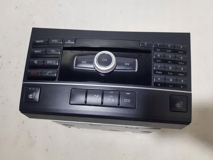 MERCEDES W212 RADIO Navigation NAVI A2129000114 CD