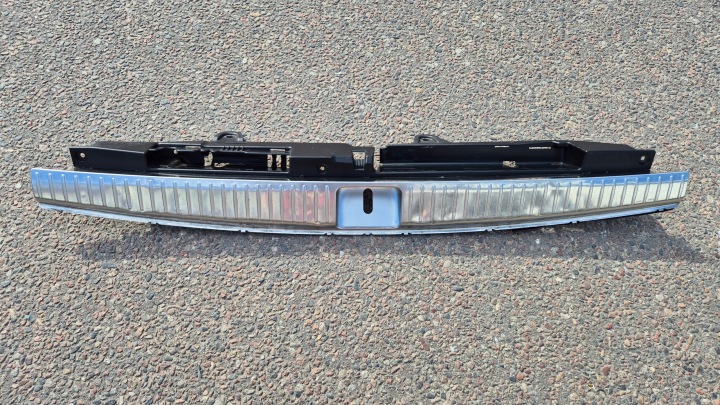 moulding cover supports boot A2136900141 MERCEDES W213 KOMBI