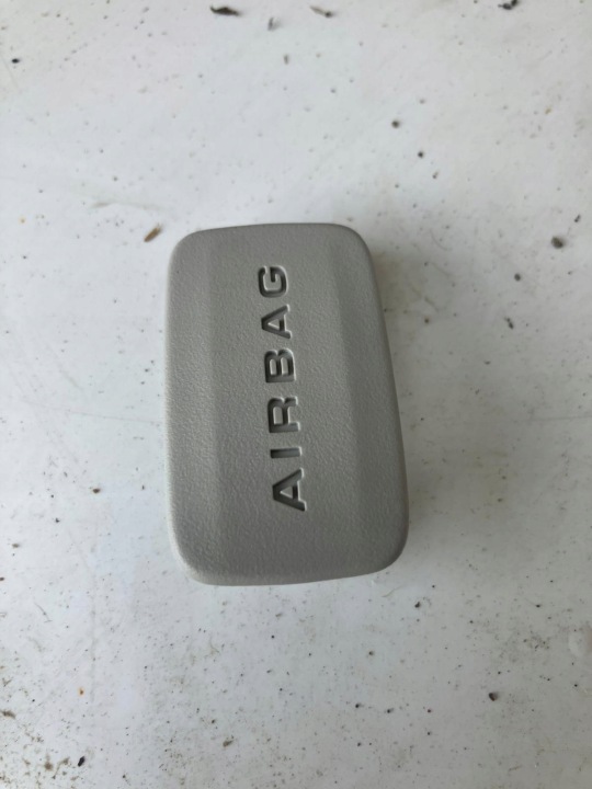 Couvre SLUPKA Airbag Droite Avant CITROEN C4 PICASSO II 9678566577
