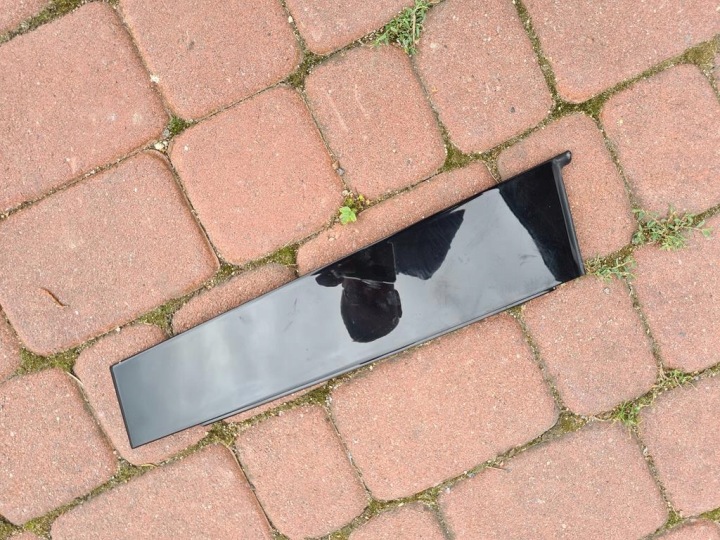 ozdobná lišta dvere slupka Okná Opel Insignia