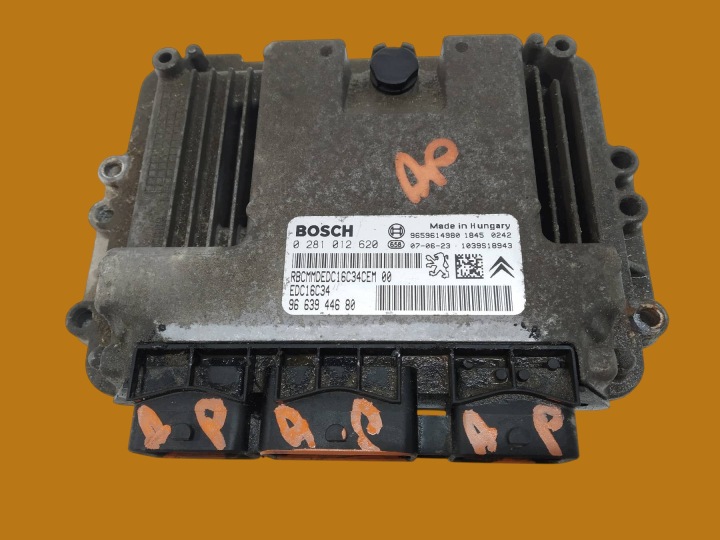 Bedienteil DES MOTORS 0281012620 9663944680 1.6 D 74KM Citroen Berlingo und
