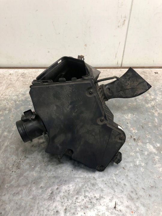 cover of a filter, air AUDI Q5 LIFT 8K0133837B 8K0133835B 059906461N