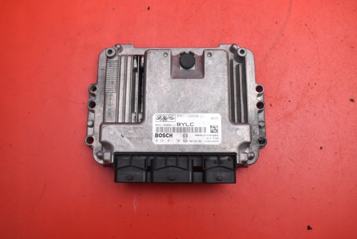 Unité de contrôle Moteur 8M51-12A650-LC 0281011701 FORD FOCUS MK2 1.6 TDCI 90 KM