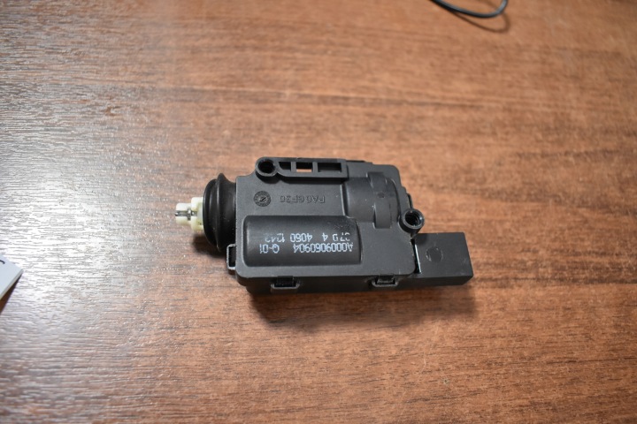 perfetto stato meccanismo sportello serbatoio carburante MERCEDES W463 1 9