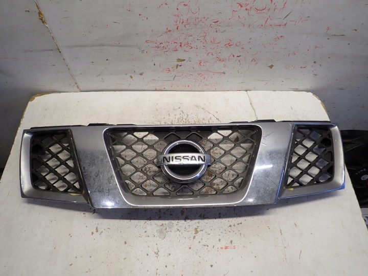 Grill NISSAN NAVARA PATHFINDER D40 2005- 62310-EB400