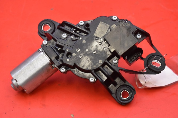 Motor des Scheibenwischers heck 3K6955711A VW GOLF 6 VI 5D HB 08-15