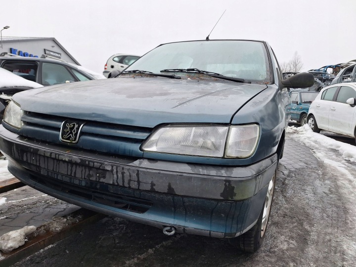 Peugeot 306 XT 7A 1993-1997 vor Lift vorne Stoßstange vorne