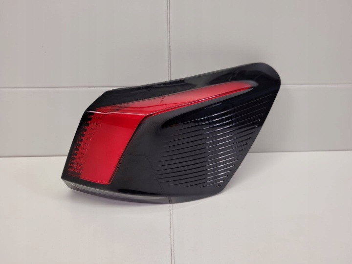 light rear right side Peugeot 3008 2 2019 9810477080