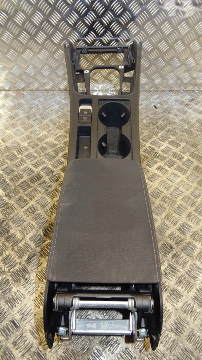 Tunel central Vw Passat B8 3G2863241C NR M894