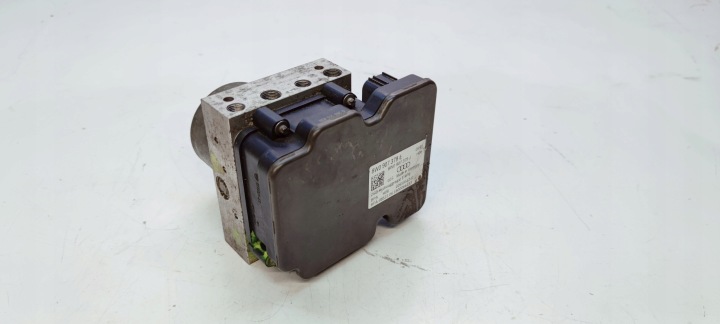 pumpa kompjuter računalo ABS ESP AUDI A4 B9 A5 8W 8W0907379E 8W0907379J
