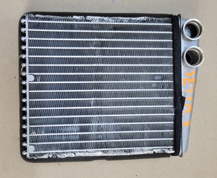 heater of water WYMIENNIK CIEPLA VW GOLF V JETTA III 1K5 LEON 1K0819033 OE