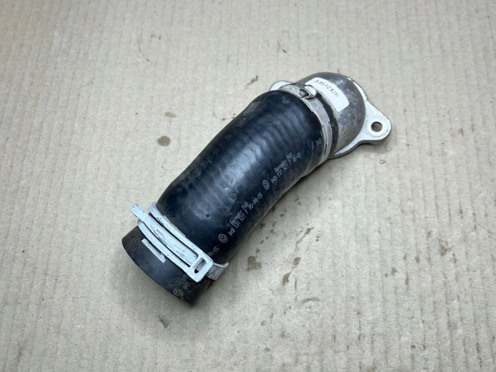 tubo dolotowa Skoda Fabia Mk3 (NJ) 04B131521F